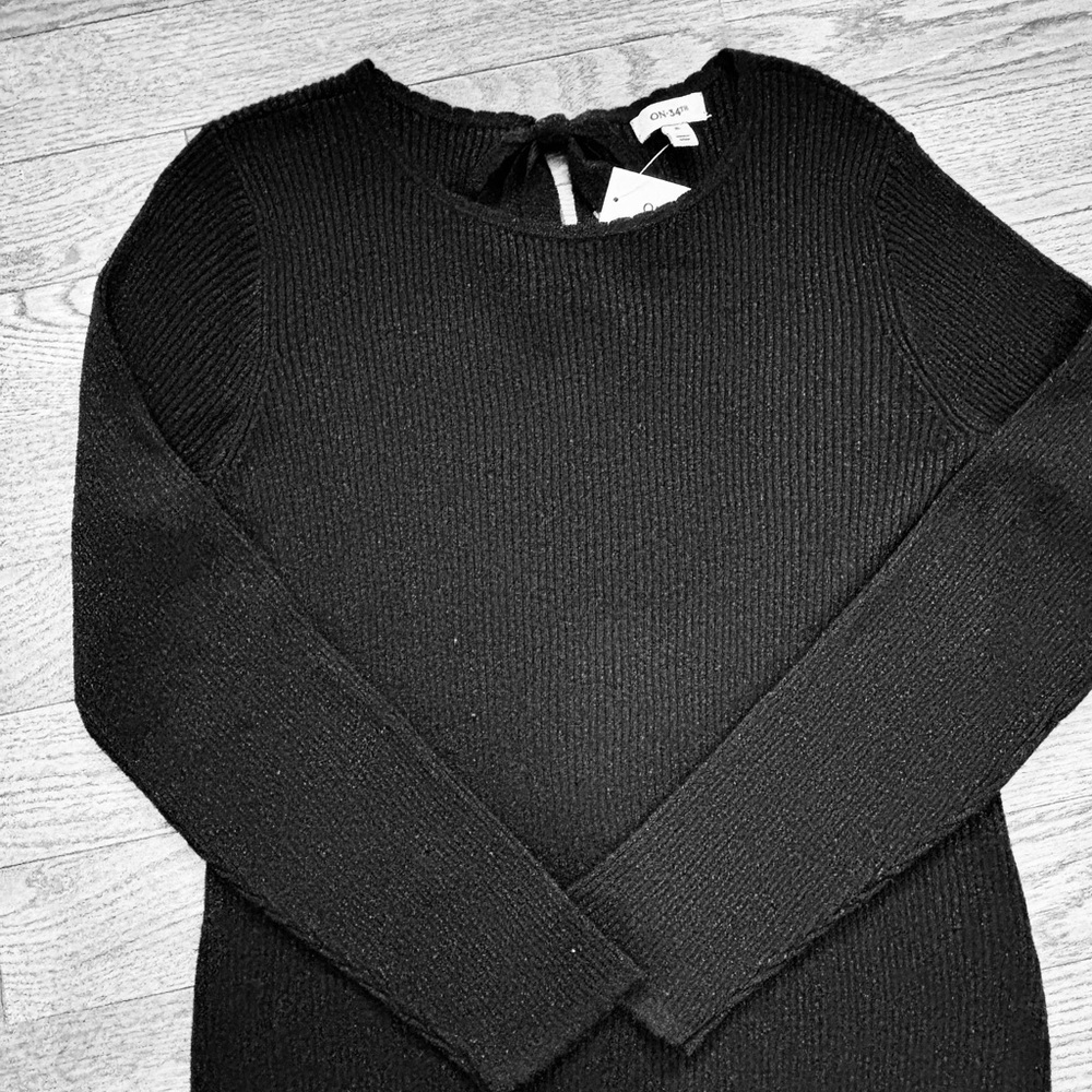 NEW! Beautiful black ribbed soft sweater with silver sparkle throughout
